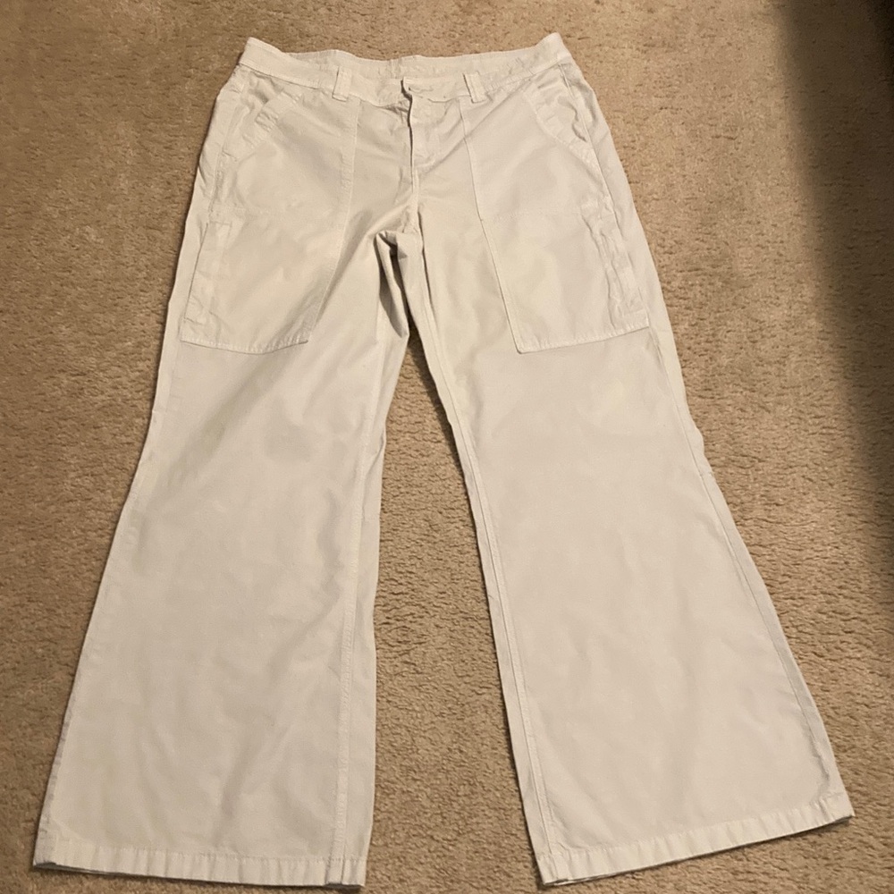 American Eagle low rise wide leg Cargo Wide Leg Pants